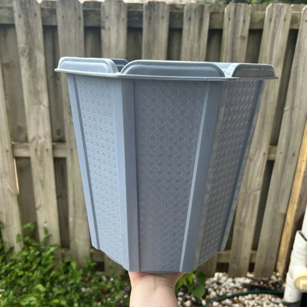 Vintage Rubbermaid Waste Basket light blue Basket Weave Trash Can 2945 Octagon
